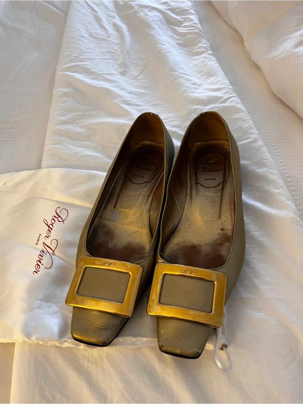 Roger Vivier Metallic matte Gold Leather gold Square-Buckle 25mm heels size 36.5